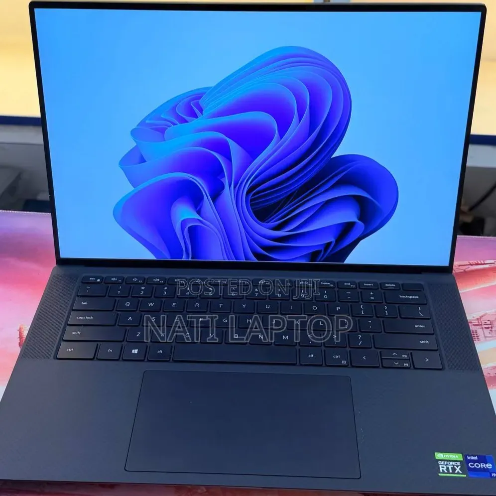 New Laptop Dell Precision 5560 16GB Intel Core i9 SSD 512GB