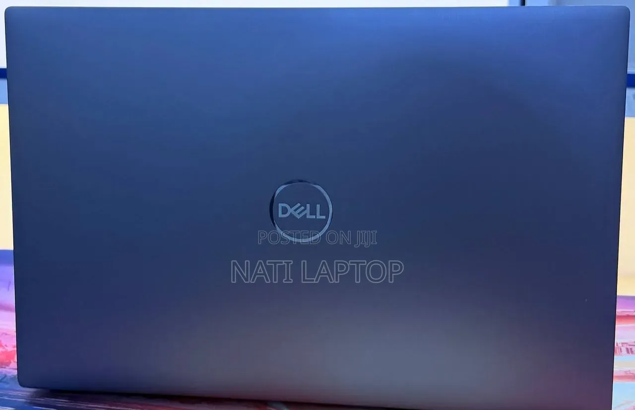 New Laptop Dell Precision 5560 16GB Intel Core i9 SSD 512GB