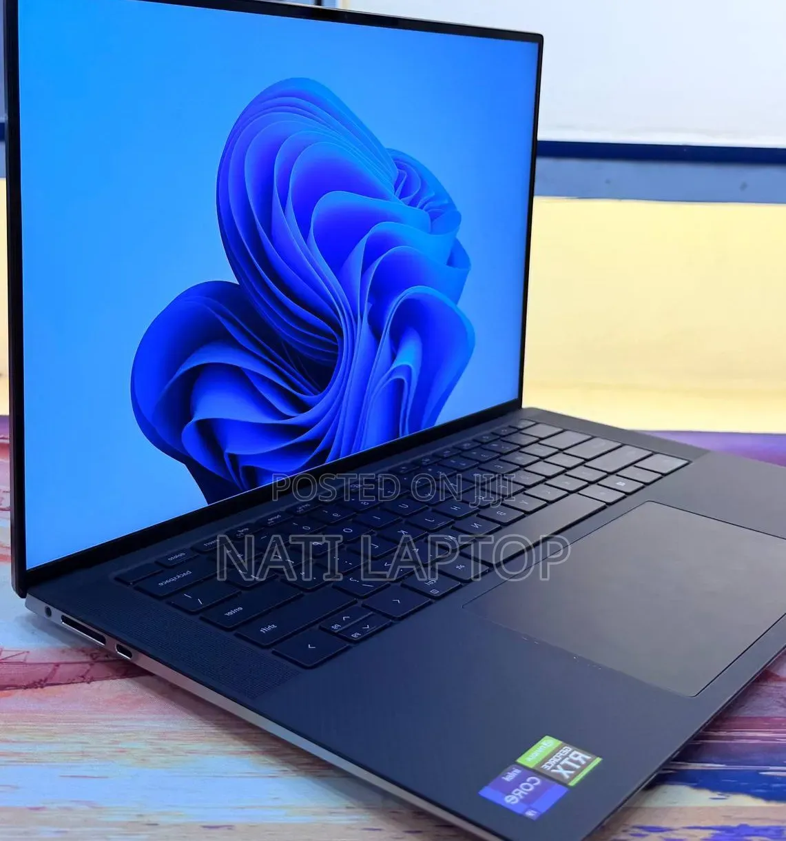 New Laptop Dell Precision 5560 16GB Intel Core i9 SSD 512GB