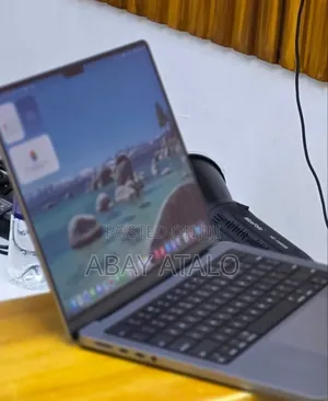 New Laptop Apple MacBook Pro 2021 M1 16GB Apple M1 Pro SSD 512GB