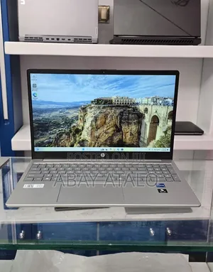 New Laptop HP Stream Notebook 16GB Intel Core i7 SSD 1T