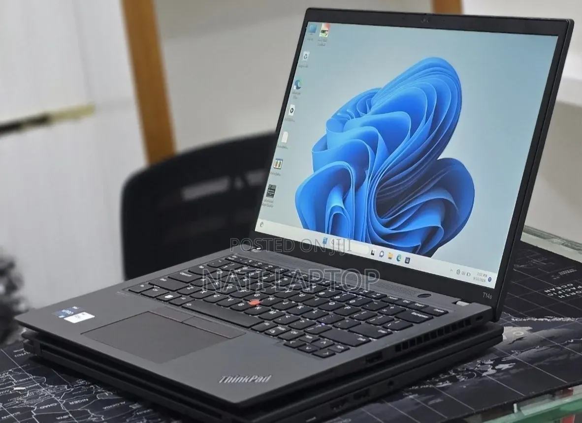 New Laptop Lenovo ThinkPad T14s Gen 1 16GB Intel Core i7 SSD 512GB