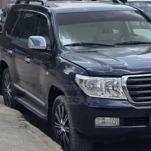 Toyota Land Cruiser 2011 Black
