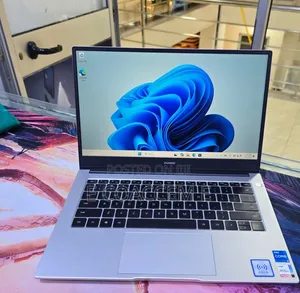 New Laptop Huawei 16GB Intel Core i5 SSD 512GB