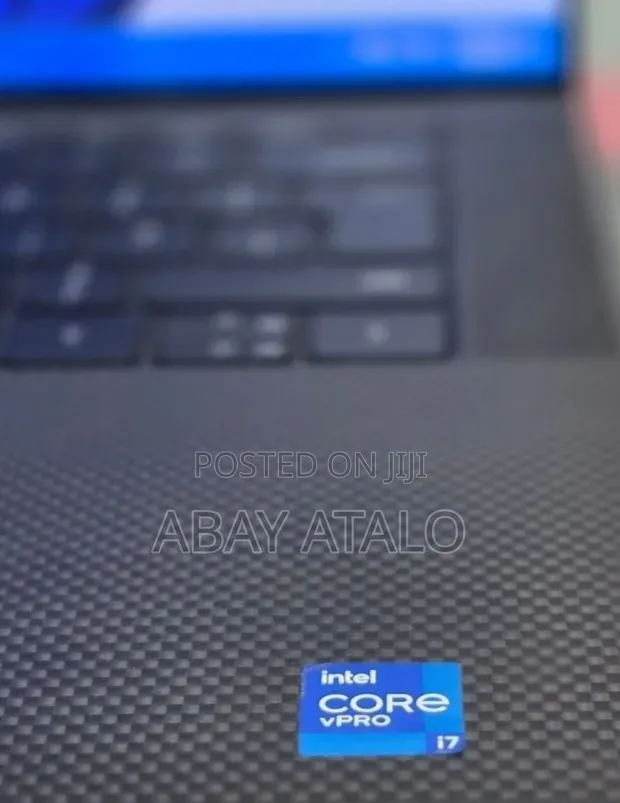 New Laptop Dell Precision 5560 16GB Intel Core i7 SSD 512GB
