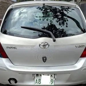 Toyota Yaris 2009 Silver