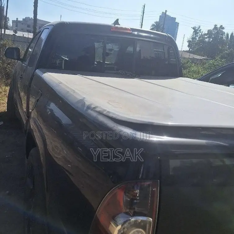 Toyota Tacoma 2012 Black