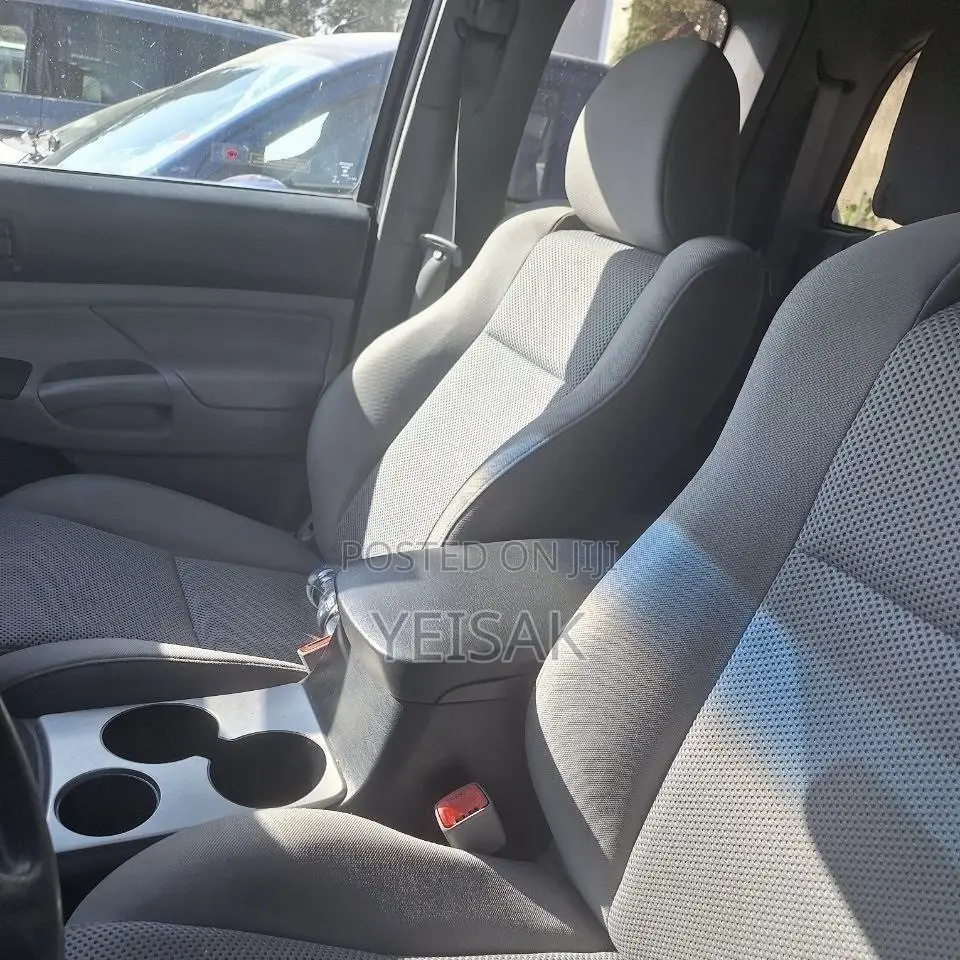 Toyota Tacoma 2012 Black