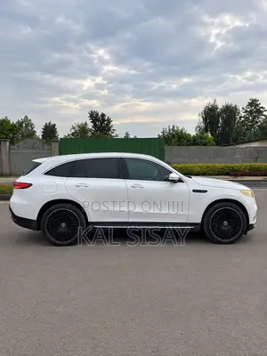 Mercedes-Benz EQC EQC400 4MATIC 2023 White