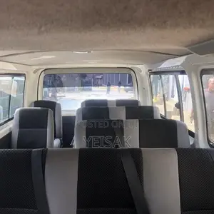 Toyota HiAce 2011 White
