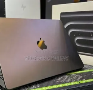 New Laptop Apple MacBook Pro 2024 M4 Max 48GB Apple M4 Max SSD 2T