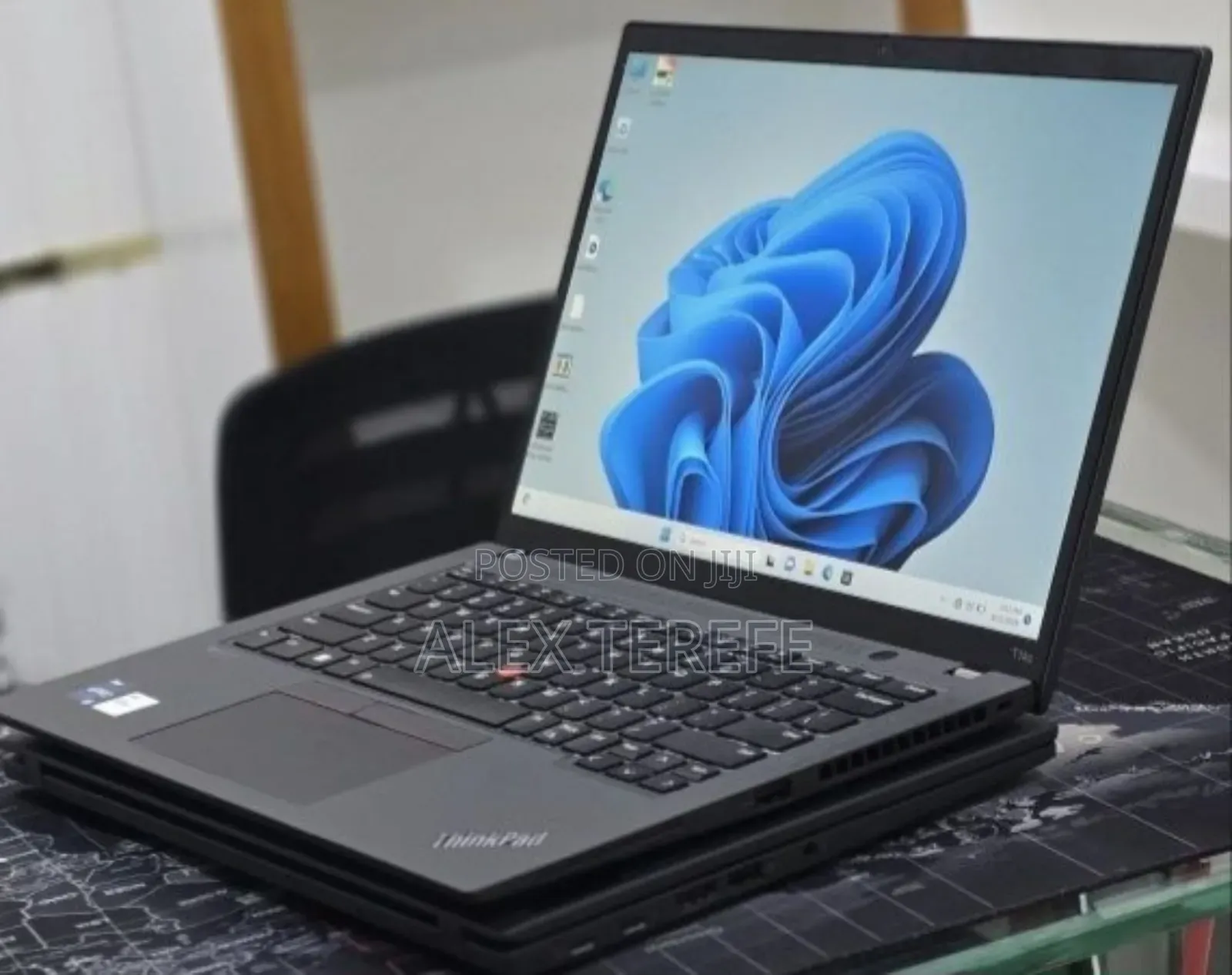 New Laptop Lenovo ThinkPad T14s G4 16GB Intel Core i7 SSD 512GB