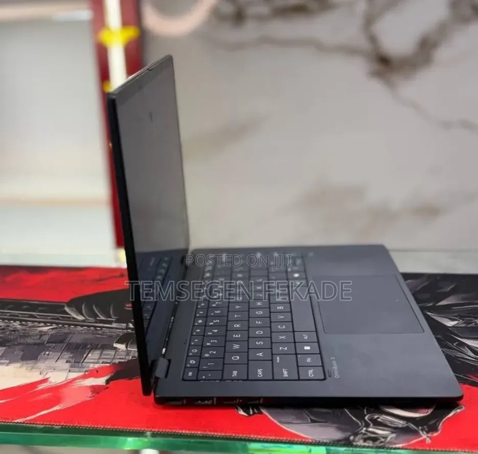 New Laptop HP OmniBook X Flip 14" 32GB Intel Core Ultra 7 SSD 1T