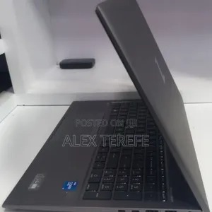 New Laptop Lenovo ThinkPad T14s G4 16GB Intel Core i7 SSD 512GB