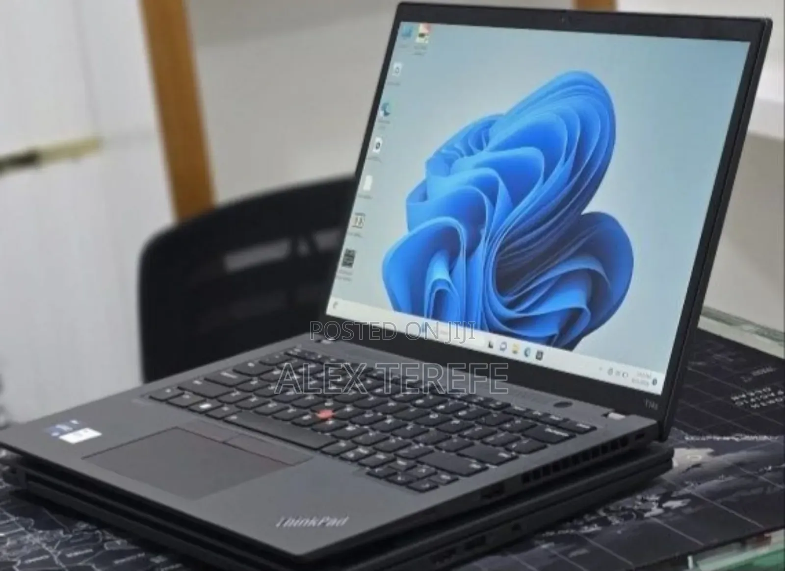New Laptop Lenovo ThinkPad T14s G4 16GB Intel Core i7 SSD 512GB