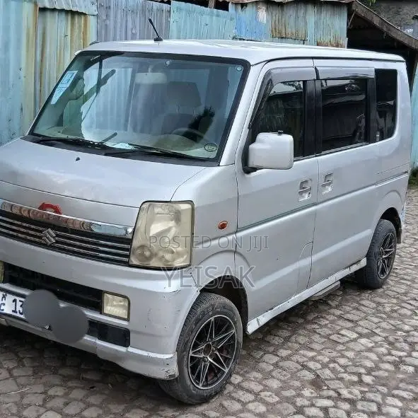 Suzuki APV Minibus 2012 Silver