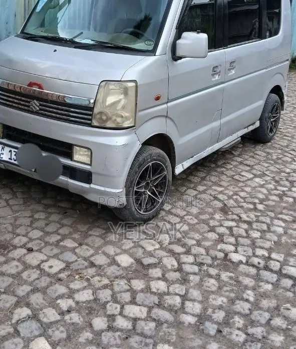 Suzuki APV Minibus 2012 Silver