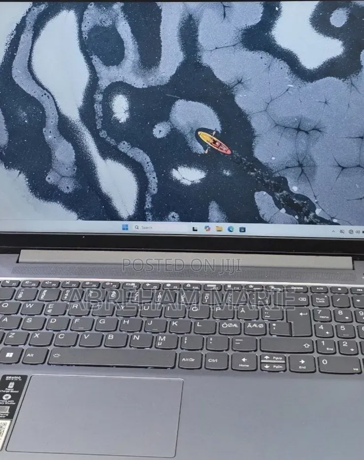 New Laptop Lenovo Ideapad 3 8GB Intel Core i5 SSD 512GB