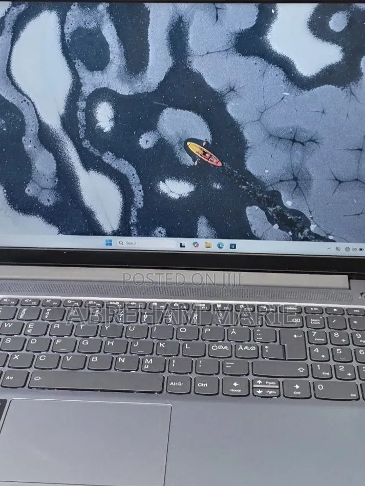 New Laptop Lenovo Ideapad 3 8GB Intel Core i5 SSD 512GB