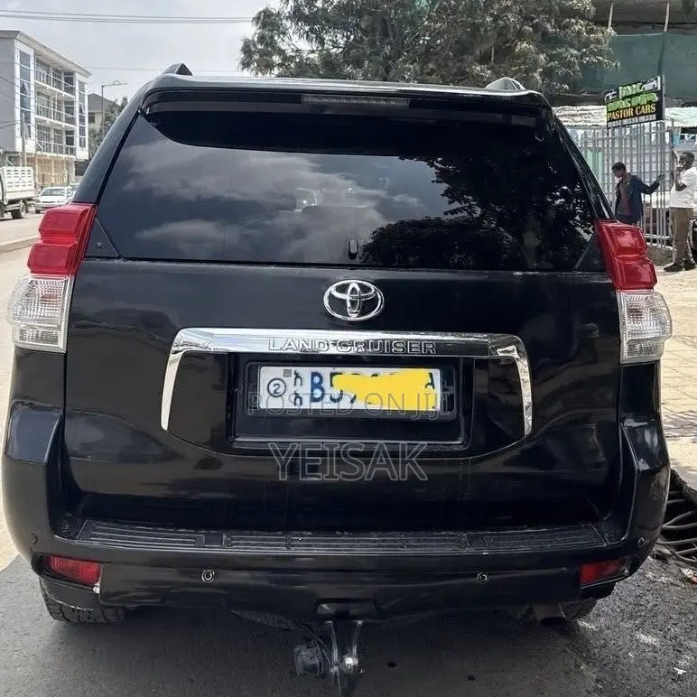 Toyota Land Cruiser 2014 Black