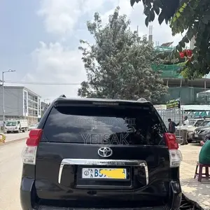 Toyota Land Cruiser 2014 Black
