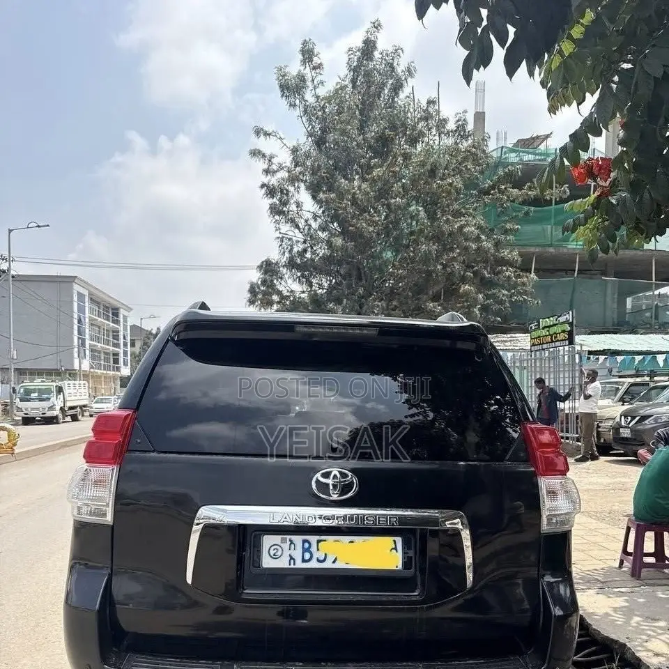 Toyota Land Cruiser 2014 Black