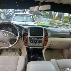 Toyota Land Cruiser 2005 Purple