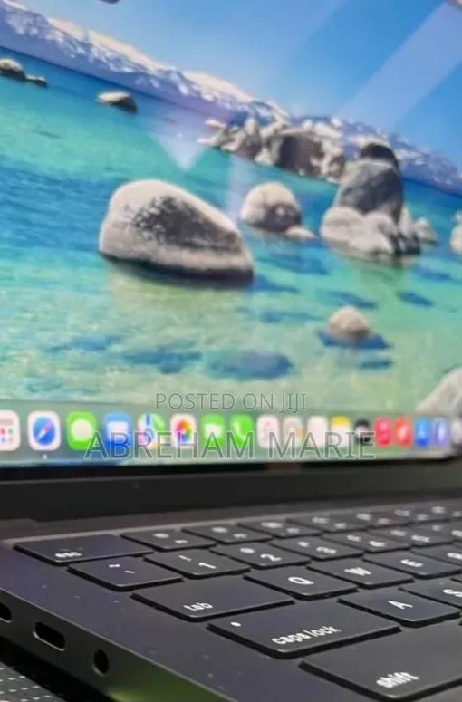 New Laptop Apple MacBook Pro 2024 M4 Max 48GB Apple M4 Max SSD 2T