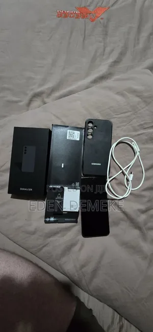 Samsung Galaxy S24 256 GB Graphite
