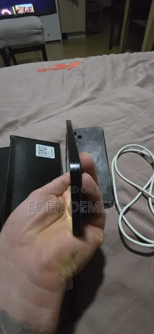 Samsung Galaxy S24 256 GB Graphite