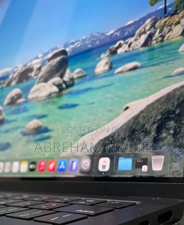 New Laptop Apple MacBook Pro 2024 M4 Max 48GB Apple M4 Max SSD 2T