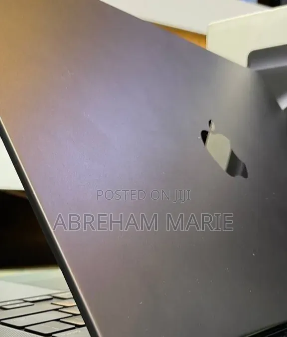New Laptop Apple MacBook Pro 2024 M4 Max 48GB Apple M4 Max SSD 2T
