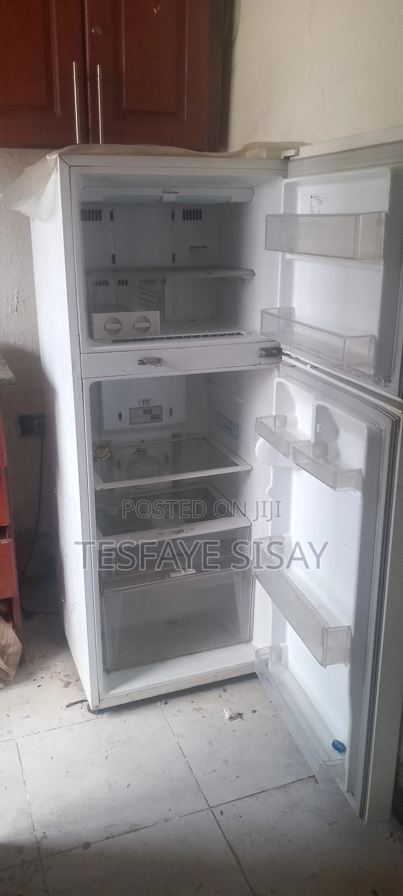 Refrigerator