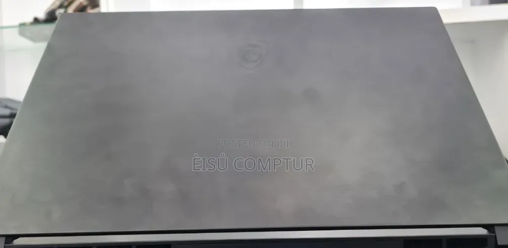 New Laptop MSI GS66 Stealth 10SGS 16GB Intel Core i7 SSD 512GB