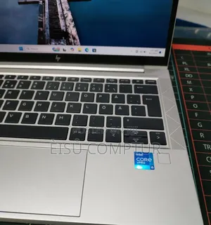 New Laptop HP EliteBook 830 G8 16GB Intel Core i5 SSD 512GB