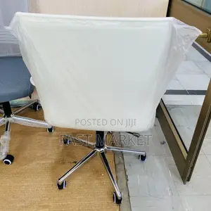 Office Managerial Leather Chair ማናጀሪያል የቢሮ የሌዘር ወንበር