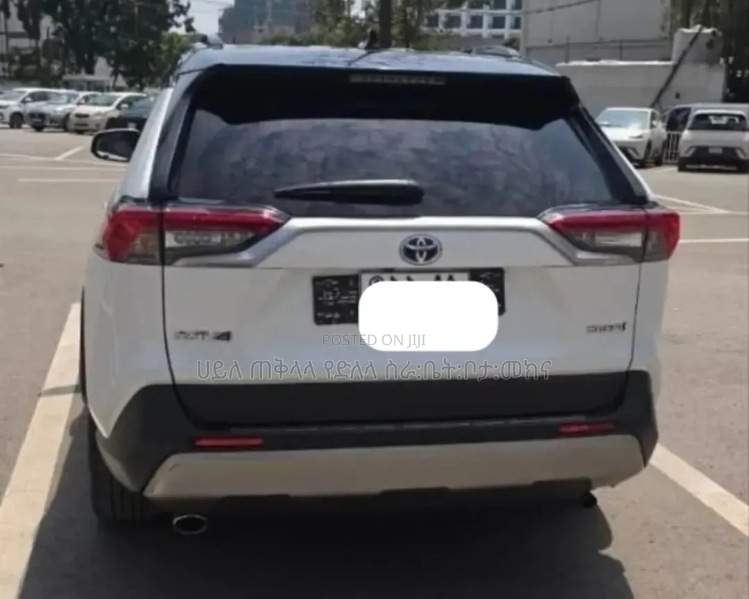 Toyota RAV4 Prime 2023 White