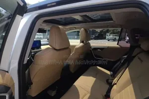 Toyota RAV4 Prime 2023 White