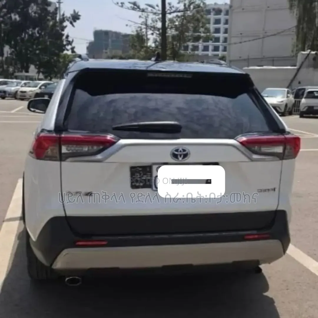 Toyota RAV4 Prime 2023 White