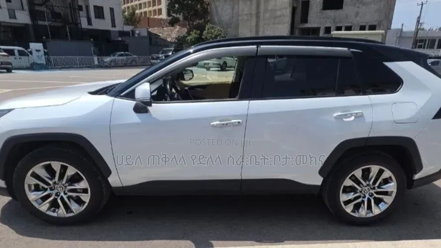 Toyota RAV4 Prime 2023 White