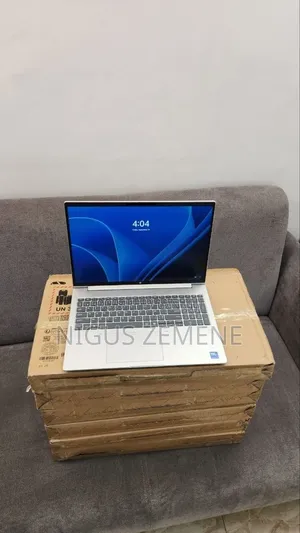 New Laptop HP ProBook 460 G11 16GB Intel Core Ultra 7 SSD 512GB