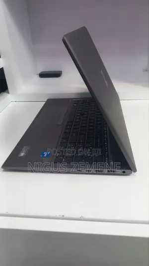 New Laptop Lenovo ThinkPad T14s G4 16GB Intel Core i7 SSD 512GB