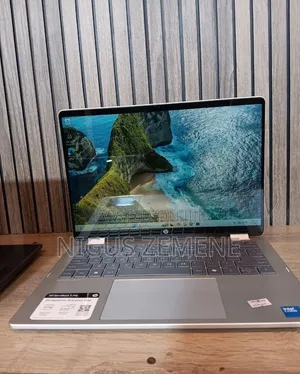 New Laptop HP OmniBook 5 14" 16GB Intel Core i7 SSD 512GB