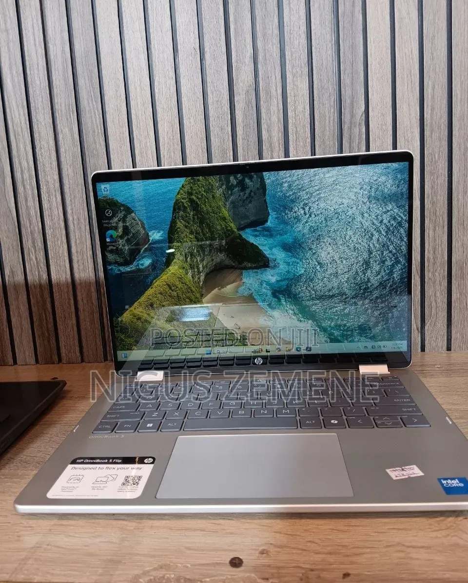 New Laptop HP OmniBook 5 14" 16GB Intel Core i7 SSD 512GB