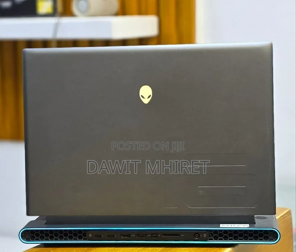 New Laptop Alienware X16 r1 16GB Intel Core i9 SSD 1T