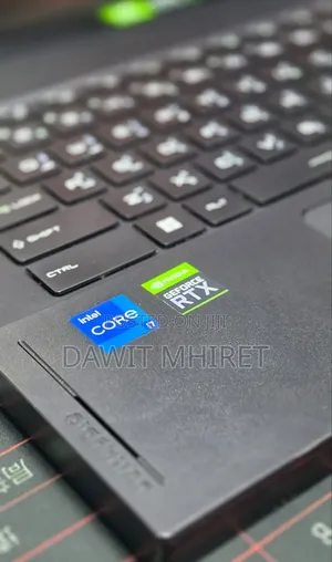New Laptop MSI Katana 15 32GB Intel Core i7 SSD 128GB