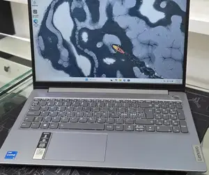 New Laptop Lenovo Ideapad 3 16GB Intel Core i5 SSD 512GB