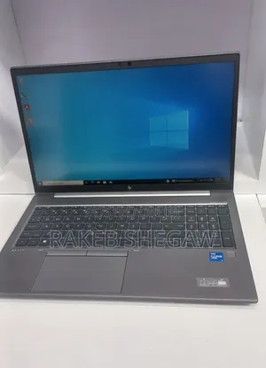 New Laptop HP ZBook Firefly G8 16GB Intel Core i7 SSD 512GB