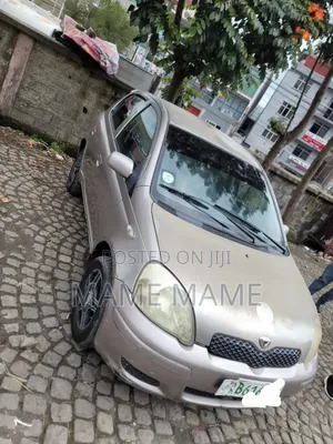 Toyota Vitz 2004 Gray