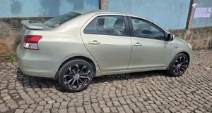 Toyota Belta 2009 Gray